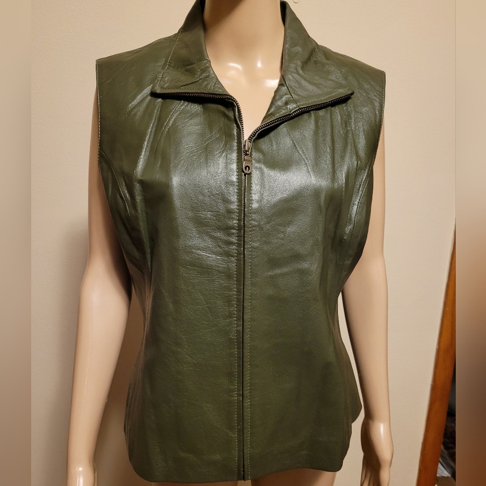 Mark Alan Brand Dark Green Leather Vest. Size XL.
